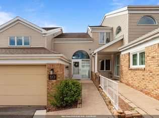 10 Lawrence Ct #10, Appleton, WI 54911