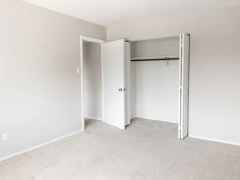 Townway Place Apartments — Photo 35