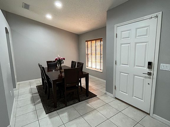 2nd image of 509 Cypress Oak Cir
