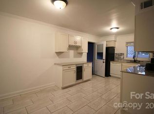 1626 Hollow Dr, Charlotte, NC