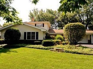 3115 Moon Hill Dr, Northbrook, IL 60062
