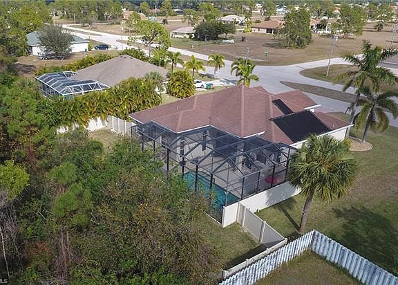4th image of 2030 NW 28th Ave