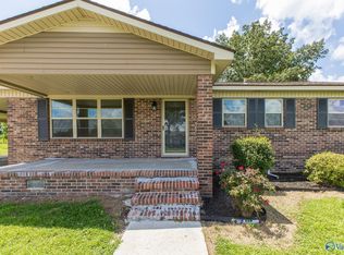 16823 Parker Rd, Athens, AL 35611