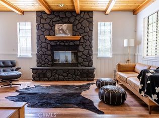 1075 Rivera Dr, Wrightwood, CA 92397