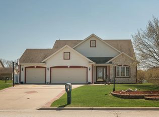 11071 W Fairlane Ave, Milwaukee, WI 53224