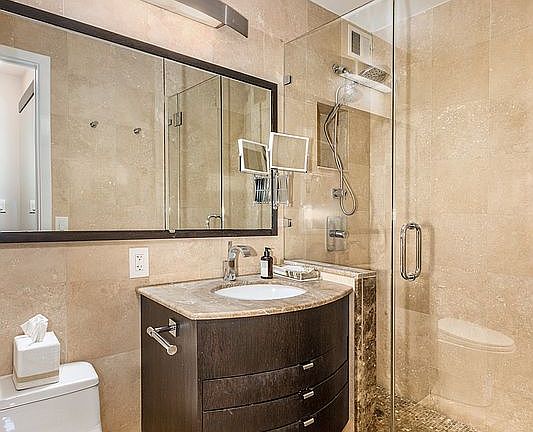 4th image of 15 W 72nd St APT 16J