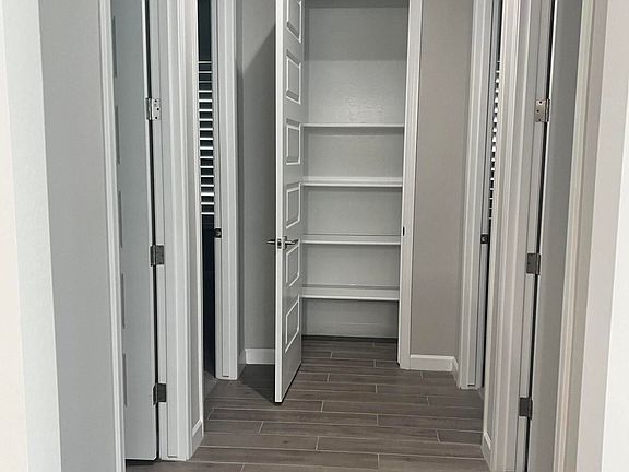 3rd image of 10480 W Quail Ave