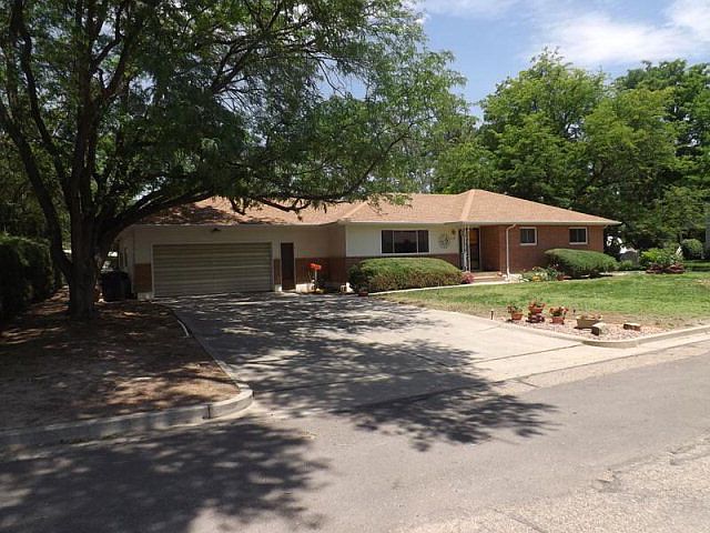 1st image of 959 Elizabeth Dr