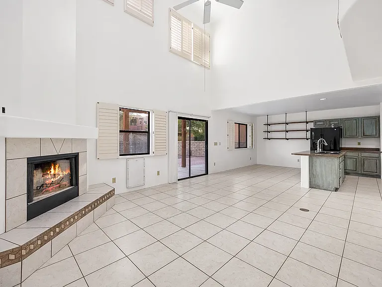 8786 E Corte Caida Del Sol — Photo 8