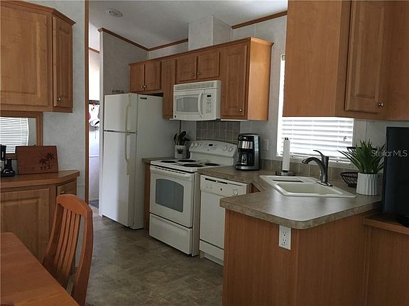 5th image of 6762 Amanda Vista Cir