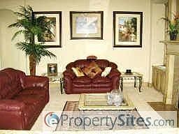 4th image of 1614 Navarro Dr