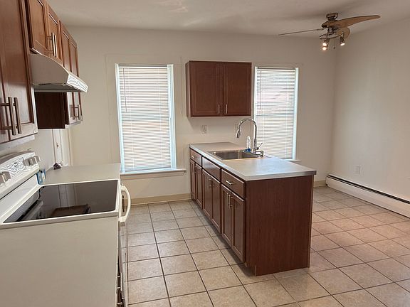 3rd image of 29 South St Floor 2