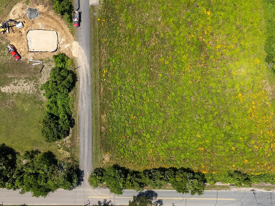 2nd image of 2 Sconticut Neck Rd #2
