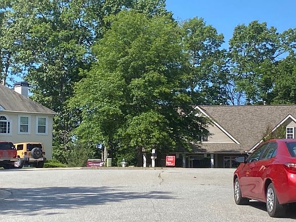5th image of 35 Knoll Park