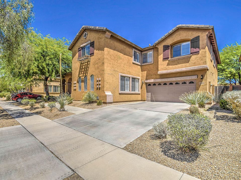 1st image of 2410 W Horsetail Trl