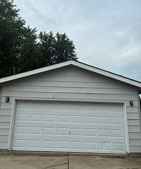 34374 Rhode Is — Photo 3