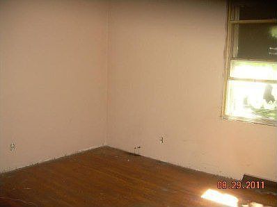 5th image of 119 Beacon Hill Dr