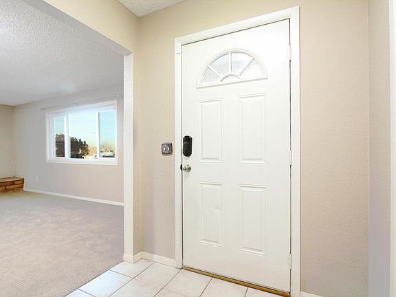 3rd image of 40219 165th St E