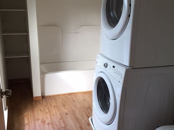 3rd image of 205-205 1/2 W Canal St #8437321BC
