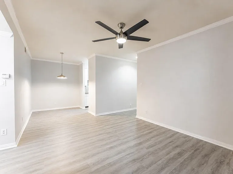 10047 Westpark Dr #49 — Photo 11