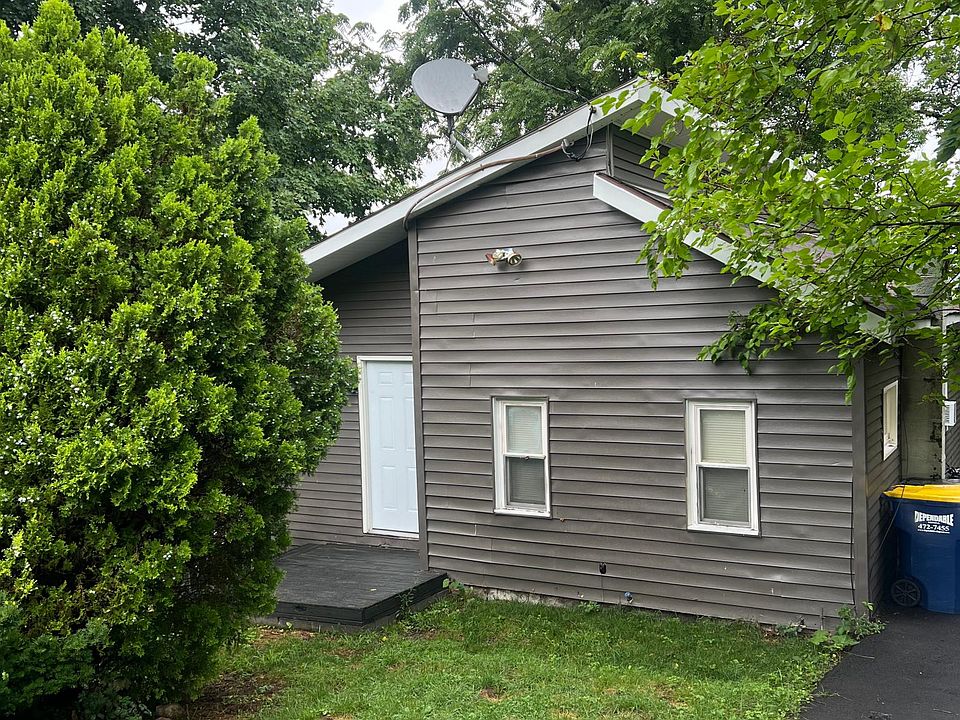 1st image of 212 Columbus Ave
