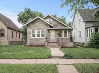 1021 25th Ave SE, Minneapolis, MN 55414