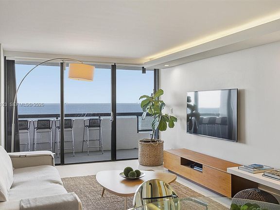 5th image of 2555 Collins Ave APT 2105