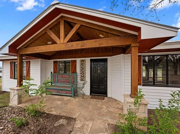1094 Harper Rd, Kerrville, TX 78028