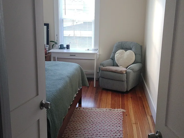 Cypress St — Photo 4