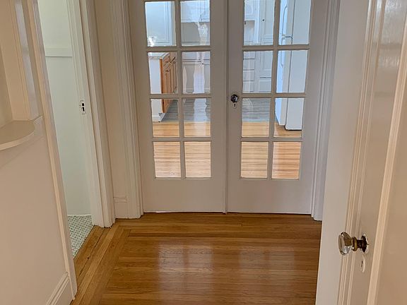 3rd image of 1365 Chestnut St APT 12