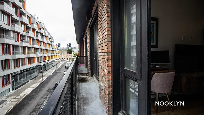 Rented by Nooklyn NYC LLC | media 52