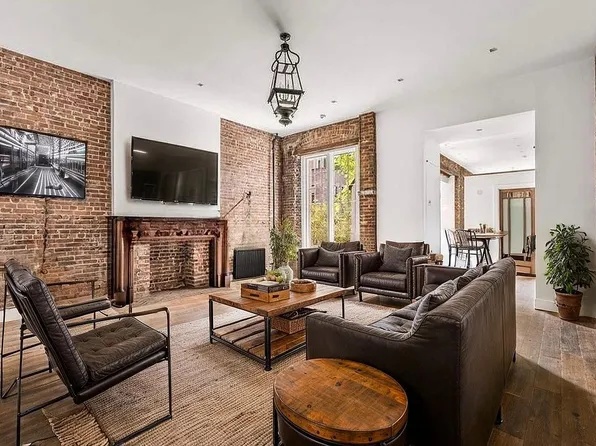 28 W 89th St, New York, NY 10024