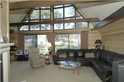 3rd image of 4907 Firefly Dr NE