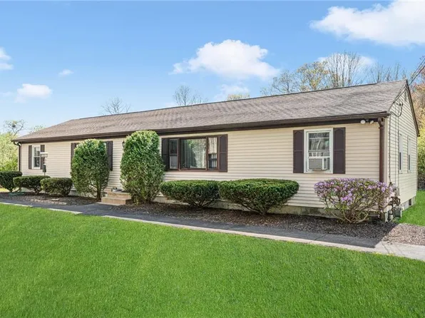 500 Dry Bridge Rd, North Kingstown, RI 02852