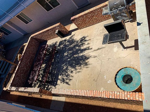 4th image of 900 Valencia Dr SE #14