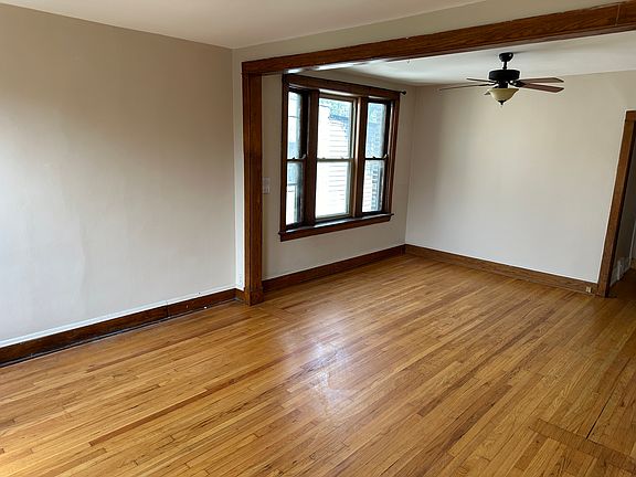3rd image of 4006 W Warwick Ave APT 2W