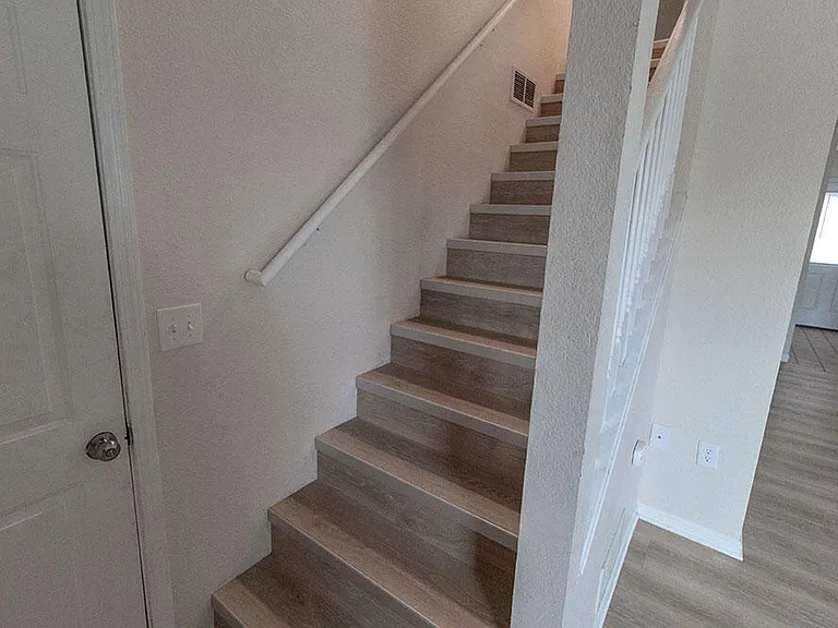 1325 Godas Dr — Photo 17