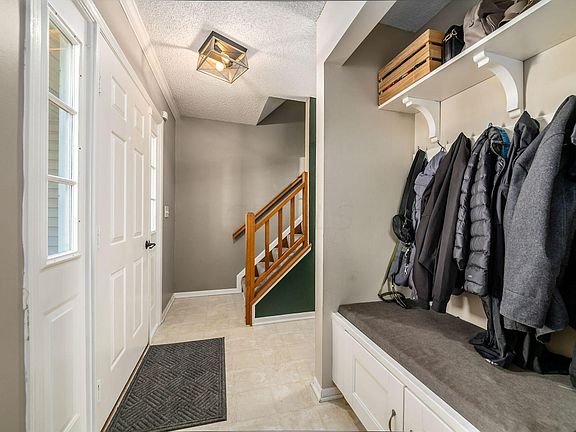3rd image of 5151 Bonner Dr