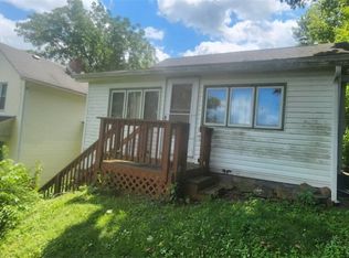 608 Division Ave, Ellwood City, PA 16117