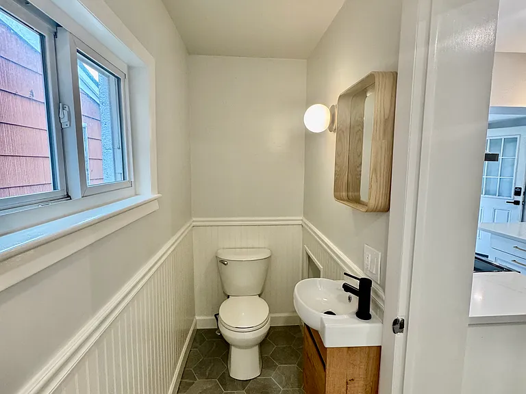 841 Lipan St — Photo 6
