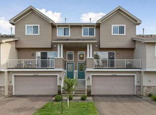 4800 Underwood Ln N UNIT B, Plymouth, MN 55442