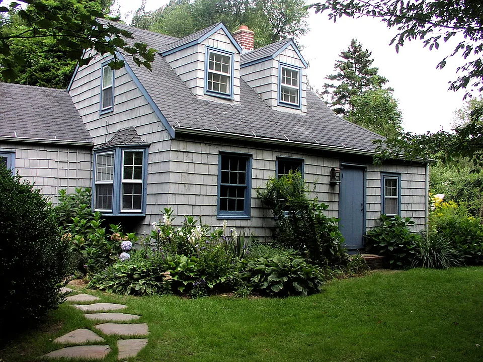134 Three Mile Harbor Rd