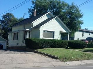 281 Villa St, Elgin, IL 60120