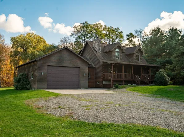 5867 Teller Rd, Girard, PA 16417