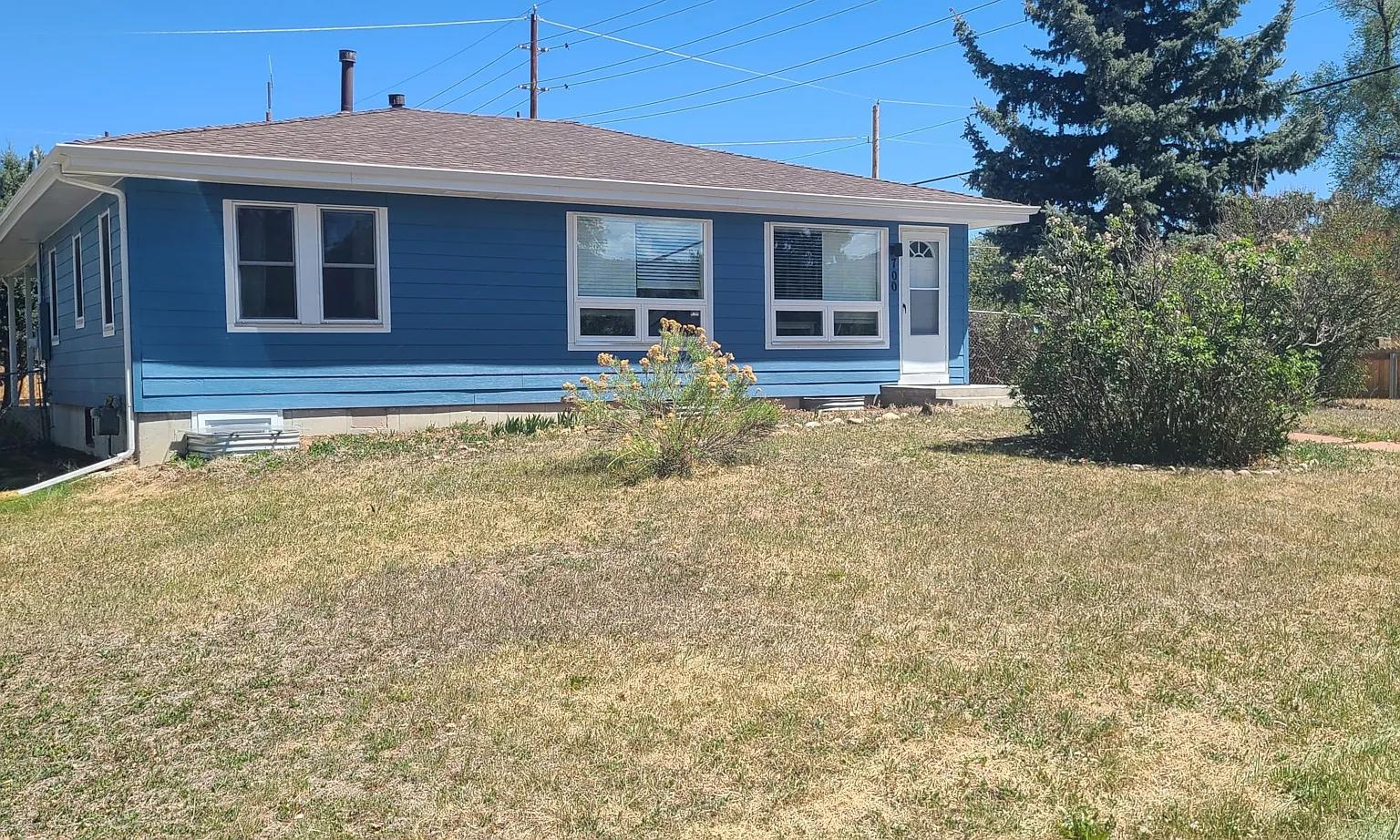 3 bed, 1862 sqft, $1,200 — Photo 1