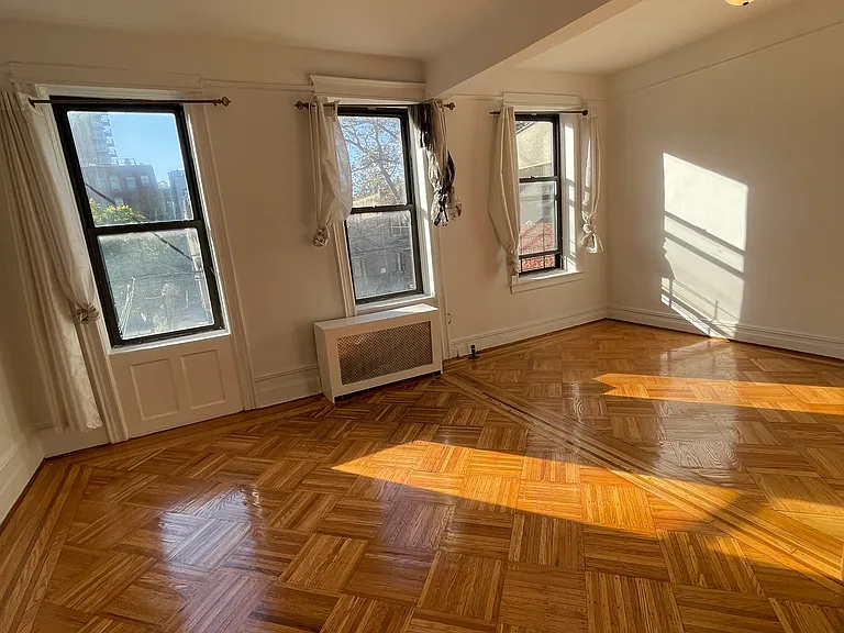 979 Thomas S Boyland St #2 — Photo 8