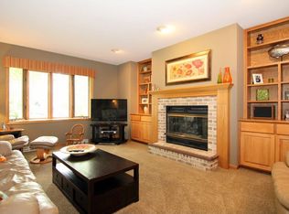 6103 Forest Ridge Ct, Mc Farland, WI 53558