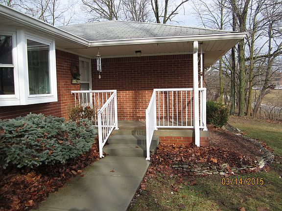 5th image of 410 Blake St