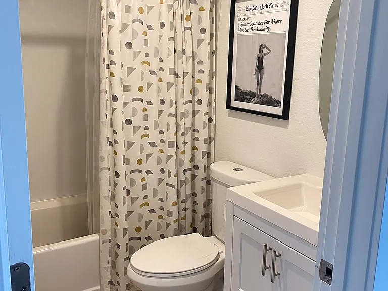 316 13th Ave E #404 — Photo 7