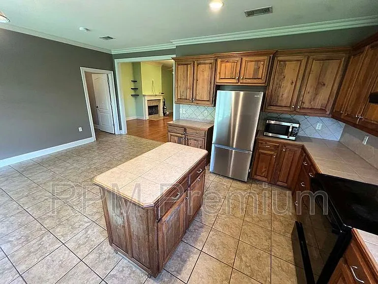 3995 Water Oak Dr — Photo 8
